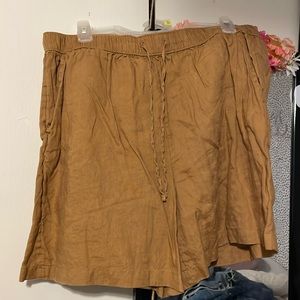 Tahari linen shorts